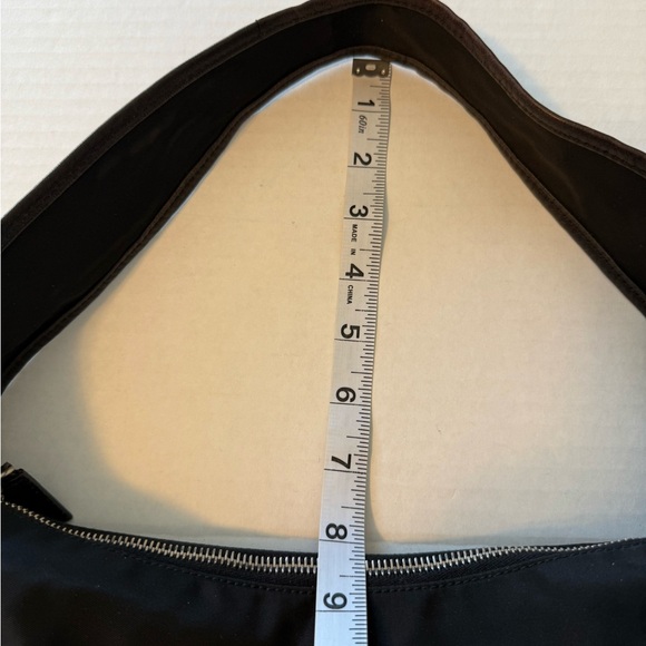 Authentic Vintage Y2K Prada Tessuto EGG Semitracolla  Black Nylon Shoulder Bag - Picture 13 of 15